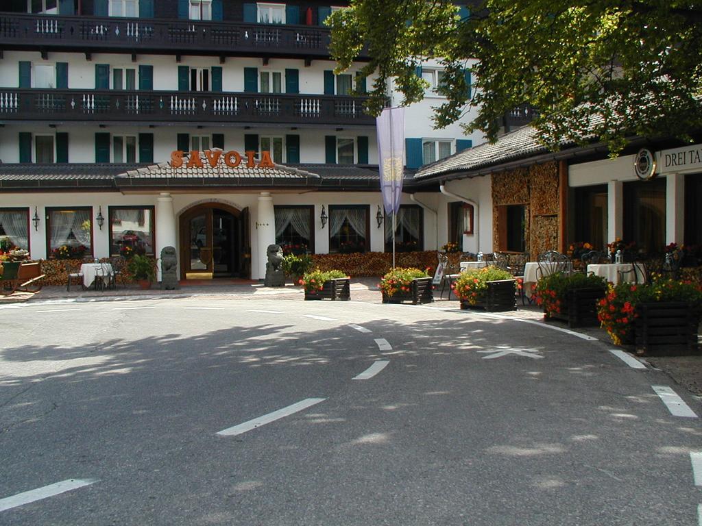Hotel Savoia Dal 1924 Сан Мартино ди Кастроза Екстериор снимка